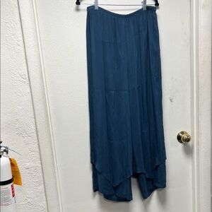 Elegant High-Low Women's Pants in Navy